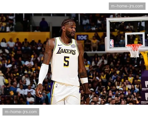 湖人里夫斯艾顿多点开花 团队协作击败爵士单核驱动